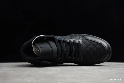 Hyperoad MID AIR JORDAN BLACK 1 QUILTED 1111